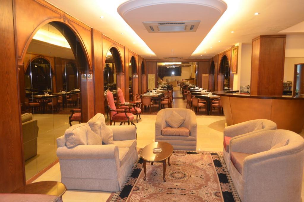 Al Higgi Hotel Yanbu Esterno foto