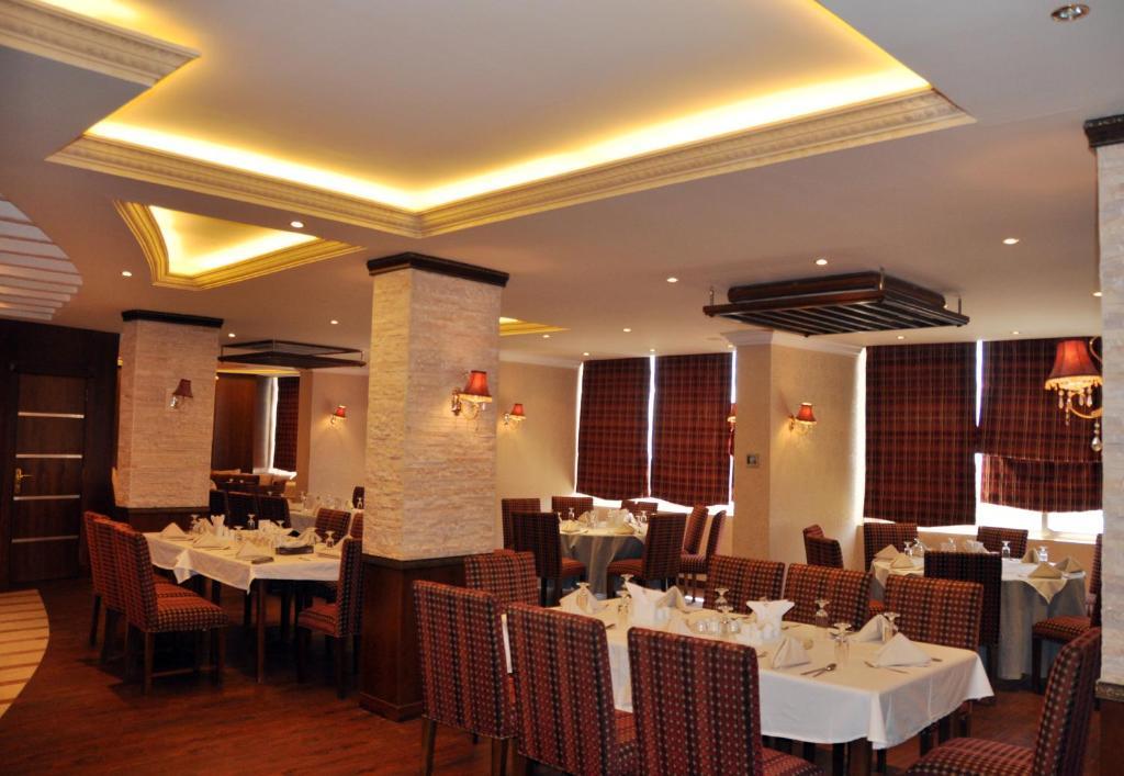 Al Higgi Hotel Yanbu Esterno foto