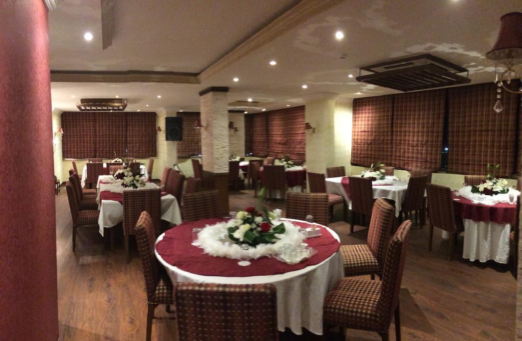 Al Higgi Hotel Yanbu Esterno foto