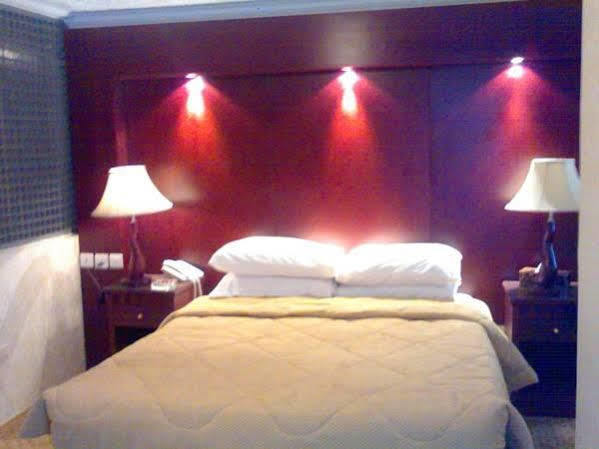 Al Higgi Hotel Yanbu Esterno foto