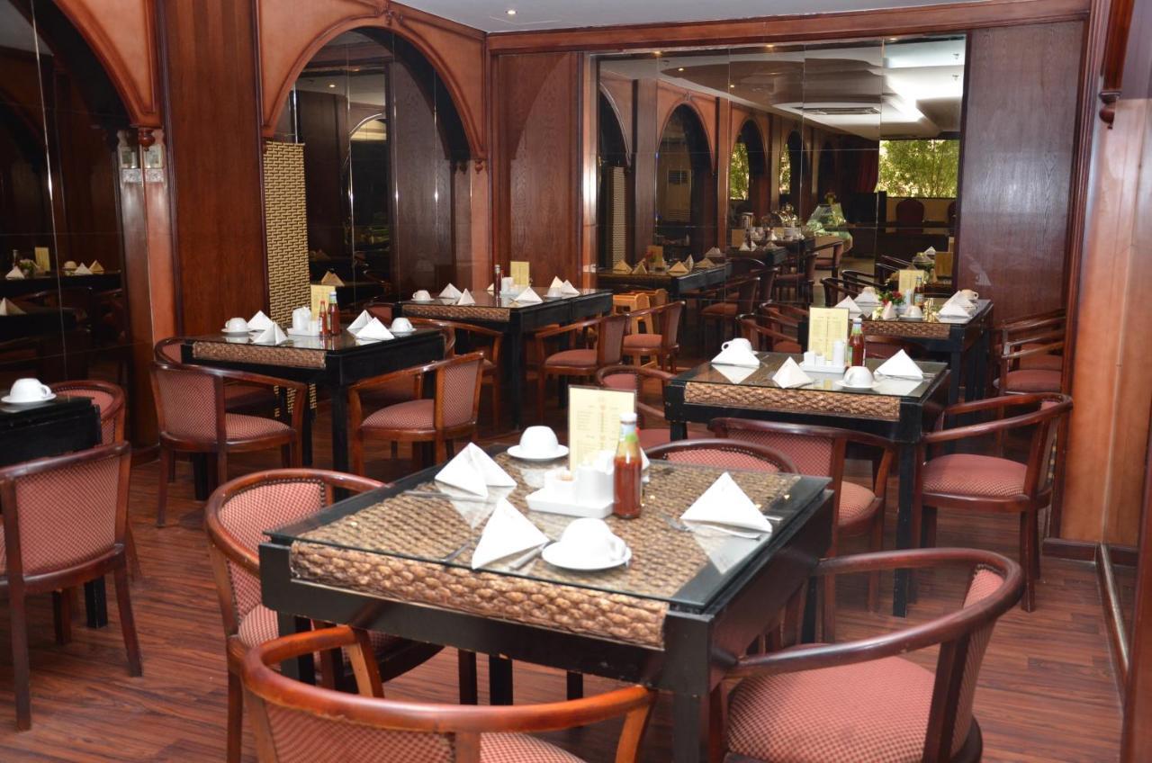 Al Higgi Hotel Yanbu Esterno foto
